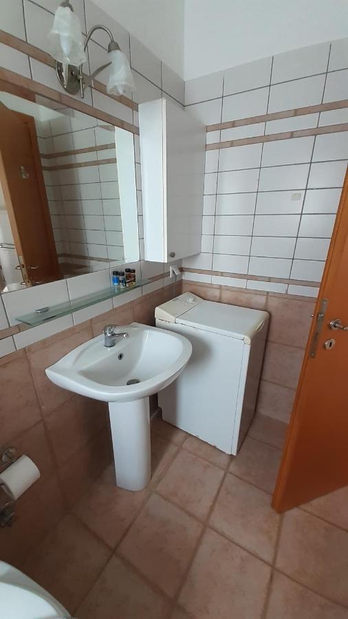 Elissos Appartment Monemvasia Yefira Exterior foto